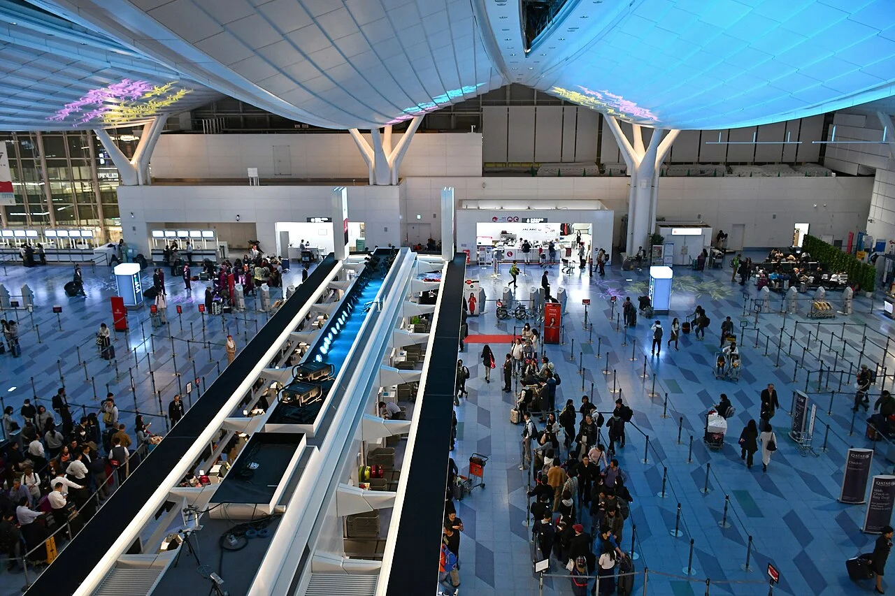 羽田空港: 第3ターミナル出発ロビー・2018年撮影